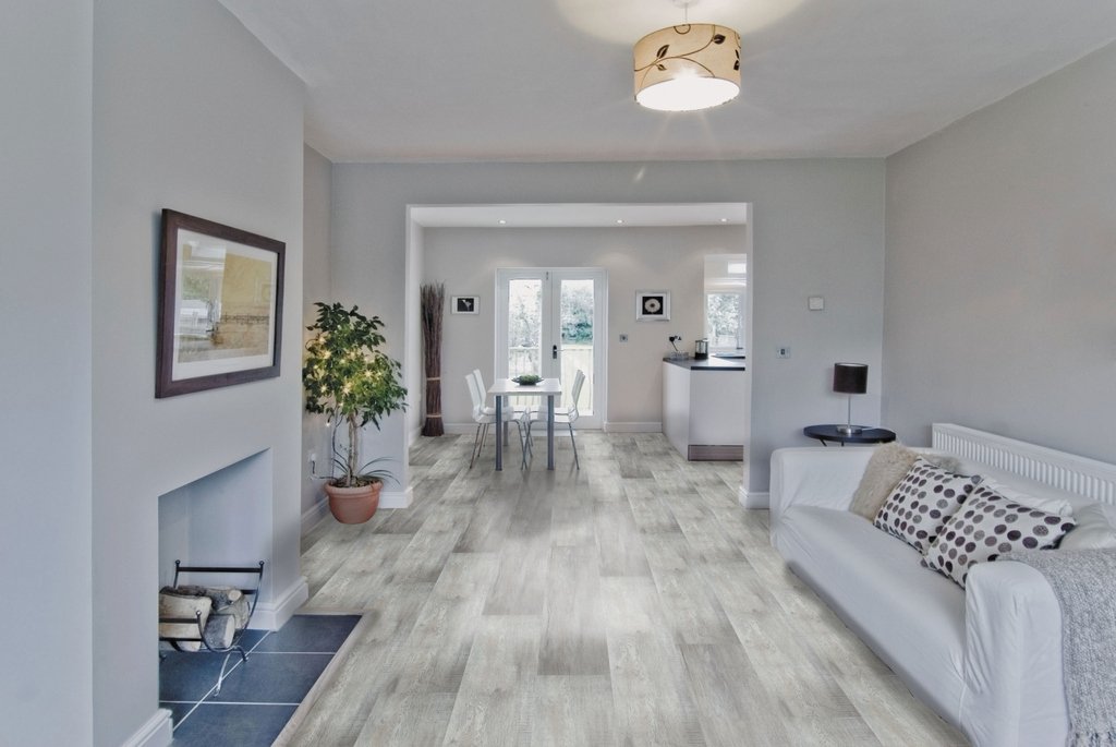 PiccoloGroup's tweet photo. The Rococo Premium collection is inspired by the picturesque North American landscape. The range’s hand-sawn design and choice of colours are heavily influenced by the varied culture, fashions and backdrop of the USA and Canada.
#provingflooringisntboring #lvt #luxuryvinyltile https://t.co/2j8H0qByg1