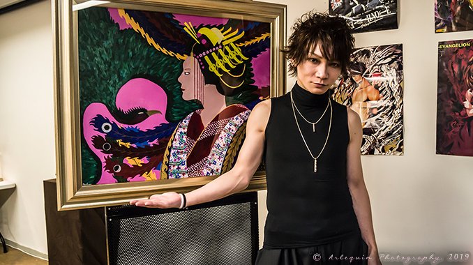 smiley_skeleton's tweet image. Time for something different! @MikaruGLAMS visited @SpecEdit on April 5 during his solo run through Europe, bringing paintings and jewelry next to his music.   

Interview (absolute MUST READ!): bit.ly/2I9iw7I  
Photos: bit.ly/2YZewMk   (Dutch links on website!)