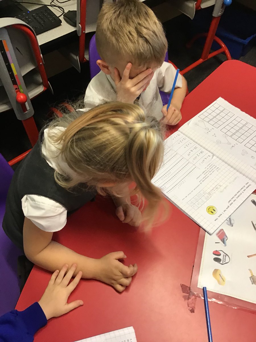 HoulstonMiss's tweet photo. Our tiny teachers helping their peers in Maths! #collaborationtool #learningpowertools #DoGoodAsYouGo #focusonfamily #FIDES @BCoppiceAcademy @TunleyCharlotte https://t.co/58021BUEh9