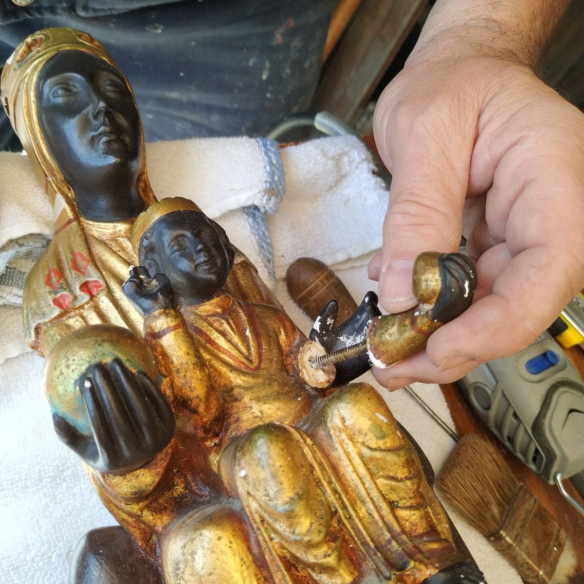 antic58BCN's tweet photo. Restauración de una #virgendemontserrat ha sido un placer... https://t.co/vqP4WLGqNo