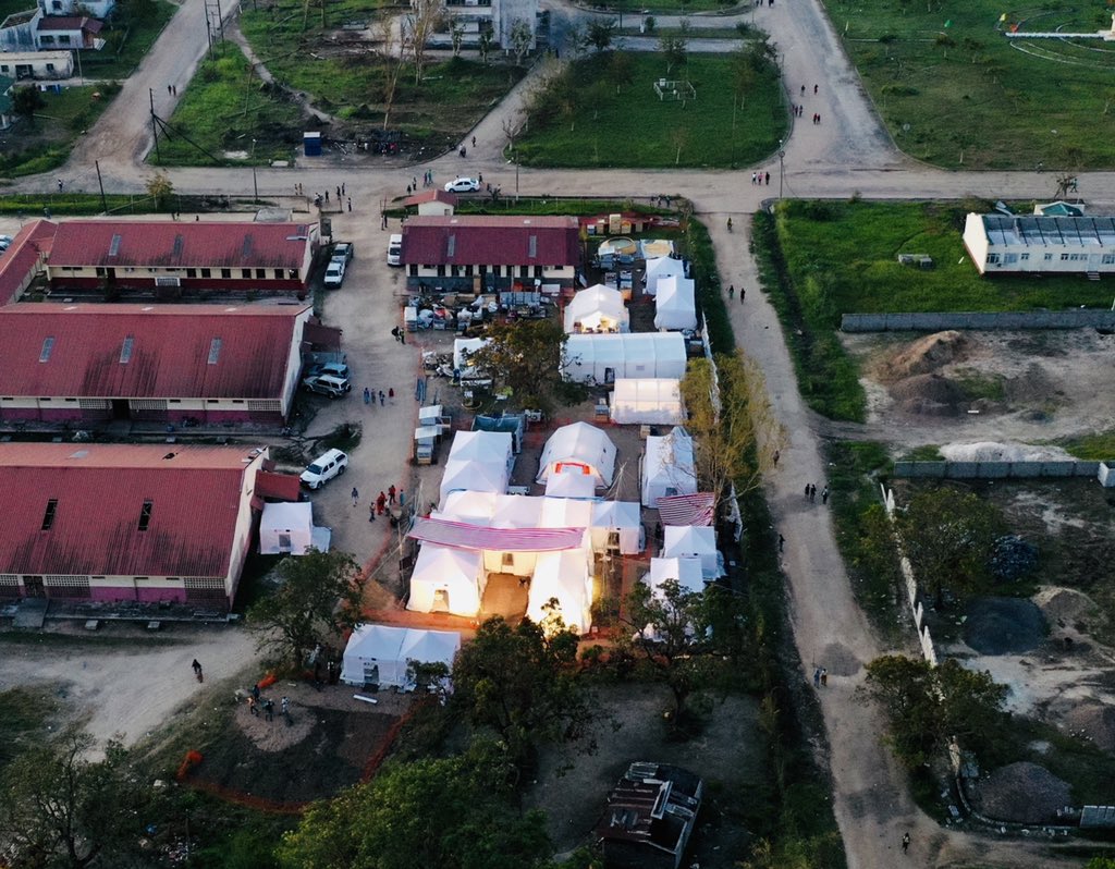 chefjoseandres's tweet photo. Thanks to The People of Spain and @AECID_es for the amazing Emergency Hospital in Dondo, Mozambique. The best I’ve ever seen! Thanks to Leader Monica Acosta and all her volunteers for saving so many lives. #SpanishPride https://t.co/sMsNNlUzXn