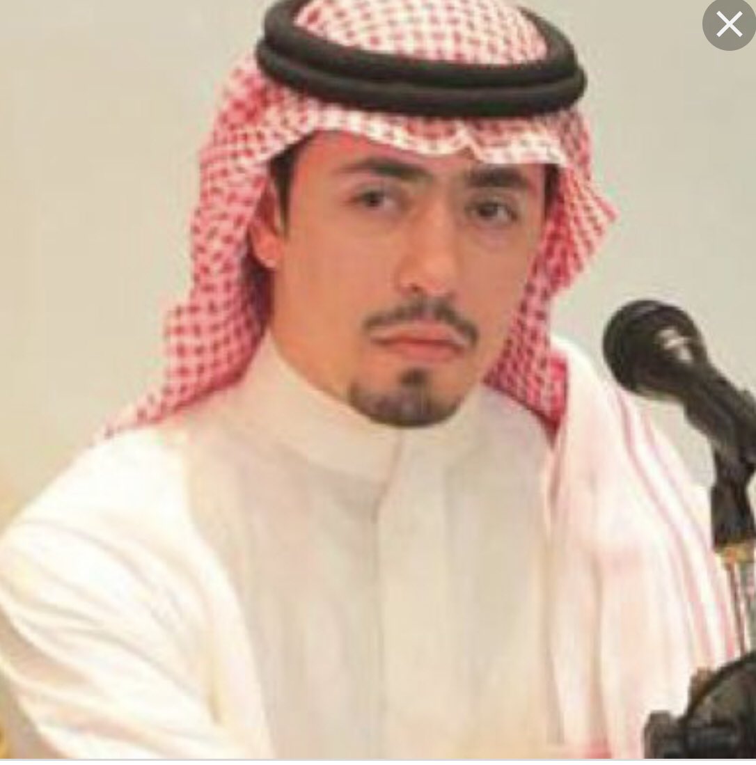 khaloodi3274's tweet photo. حارب الخونة في داخل
قاوم الاعداء من خارج 
وقف بوجه من استغل سلطتة
تحدى الصعاب وتغلب على الظروف
رفض انتقال لاعبين رغم التحديات
جدد للاعبين رغم تقاعس الهئية وغياب الداعمين
حافظ على المكتسبات
صحح ماتم تدميرة من الادارات السابقة
الايستحق الشكر والوقوف بجانبه ودعمة
#الاهلي_بيرسبوليس https://t.co/0YvhTO0C4b