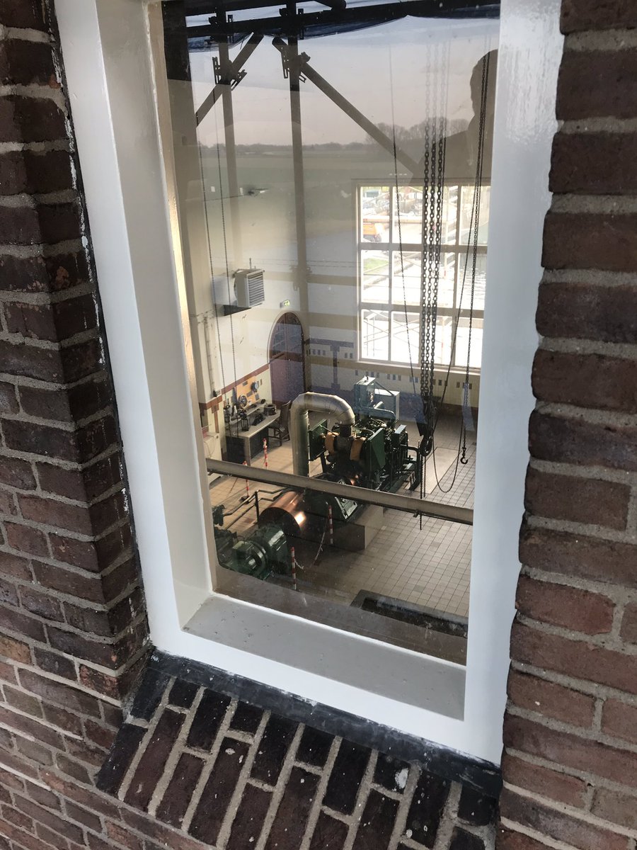 RH_Scholten's tweet photo. Er wordt hard gewerk om gemaal #stroink @WDODelta netjes te maken voor haar verjaardag #knaptmooiop #Salet https://t.co/KW38RYeSMy