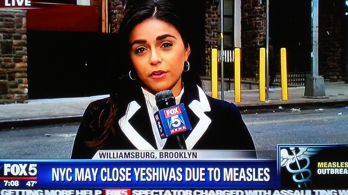 pkchin888's tweet photo. #Apr9th #TerrificTuesday 7Am @KaylaMamelak Kayla Makelak reporting #GDNY @fox5ny in #WilliamsburgBrooklyn on
#NYCmayCloseYeshivesDueToMeasleOutbreak w/Passover coming up. Kayla Mamelak thanku. https://t.co/2GjtoyeOJG