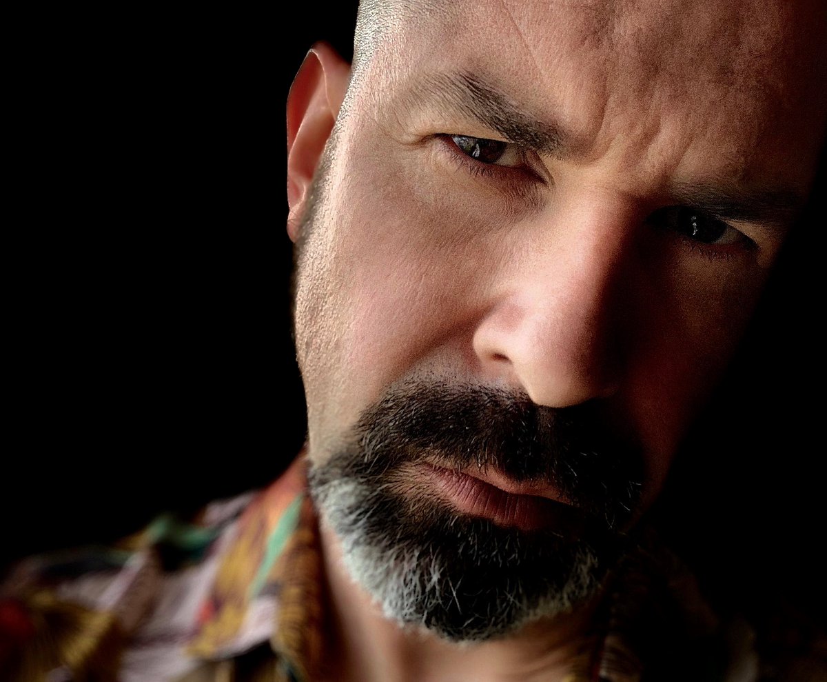 barrypaulh's tweet image. In portrait, [in] personality 

#barrypaulh #malemodel #music #menswear #beards  #portraits #fashion #style #shotoniPhone