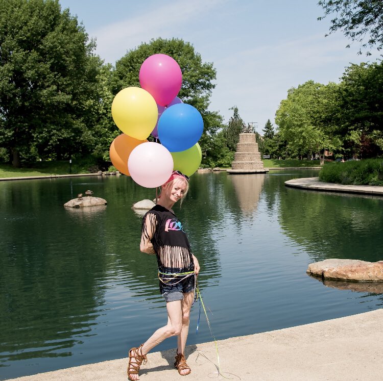 TenaciousTinyT's tweet photo. Who’s ready for summer in Columbus?!! THIS girl! With @ComFest and @ColumbusPride coming up you most definitely want to stay tuned to @TenaciousTinyT and her 614 crew!! 
#summer #ready #lifeincbus #columbusohio #asseenincolumbus  #sunshine #cbus #fun #summertime #livelife #happy https://t.co/nAdjW6Bv69
