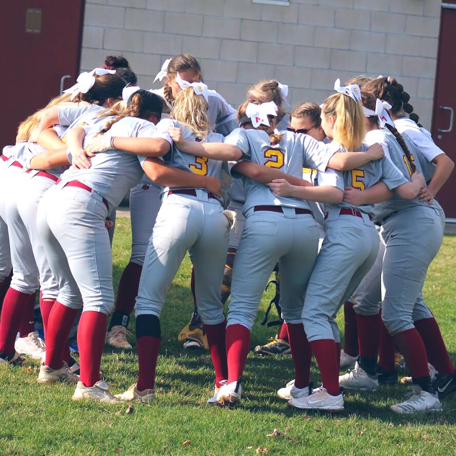 mav_softball's tweet photo. Great day, game day! 

Mavs travel to Harrison today for JV &amp; V games. Start time 5:30 😤 

📸 @jamison_royer https://t.co/bCgkt0YVp4