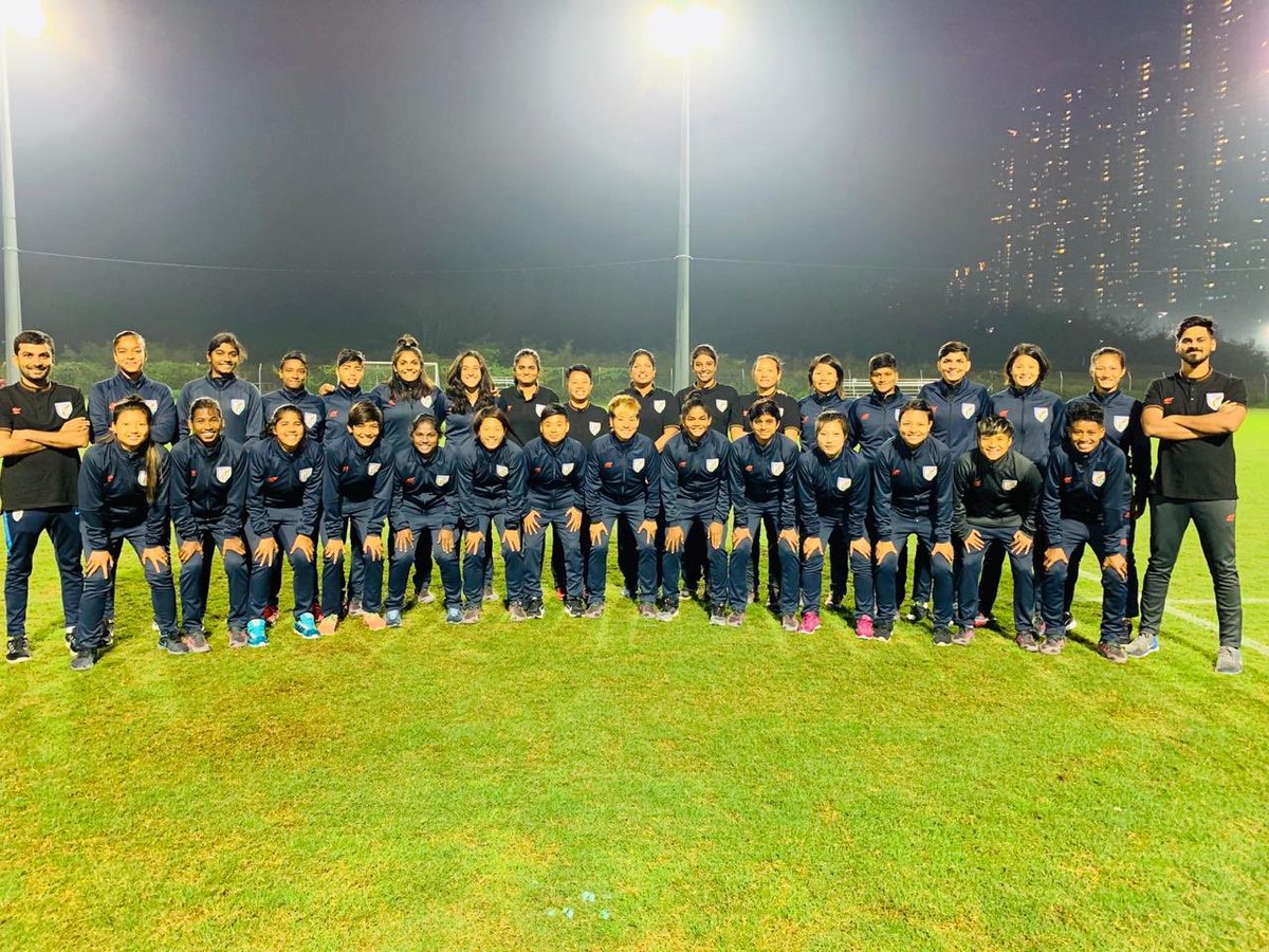 SaphoSapna's tweet photo. We may have not qualified for the third round of the Olympic qualifiers but we sure did mange to win a few more hearts with the brave and fearless performance of the #IndianWNT..Well done team, you sure deserve a huge round of applause #BackTheBlue #ShePower #IndianWomensFootball https://t.co/R2PQkaXCZ9