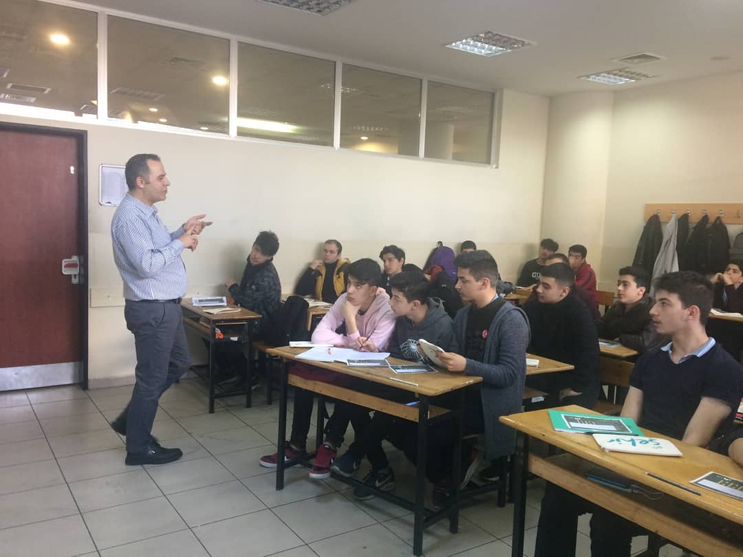 MYOSehir's tweet photo. İstanbul Şehir Üniversitesi Meslek Yüksekokulu Müdür Yardımcısı Öğr. Gör. Halil Yekin Güzel ‘’Lisede Bir Ders’’ etkinliği kapsamında İTOSB Mesleki ve Teknik Anadolu Lisesi'nde " Ortaöğretimden Yükseköğretime Geçiş " isimli semineri verdi.
#istanbulşehirüniversitesi https://t.co/NxbK4z6nof