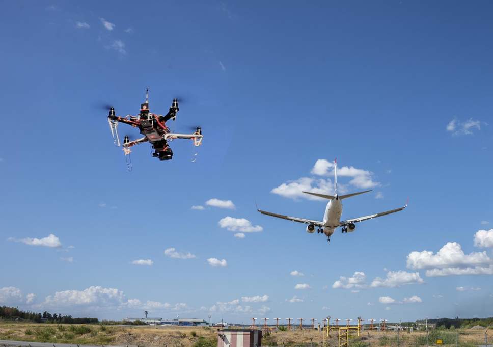 CUAVAcademy's tweet photo. The UK needs to overhaul airspace regulation to allow passenger jets and drones to fly safely alongside each other, says Martin Rolfe of NATS, which controls the airspace around Heathrow. 🛫✈️ #CAA #DroneTraining #Airspace #MartinRolfe #Airports #dronelicence #CUAVA #Safety https://t.co/5Nr89pXQCp