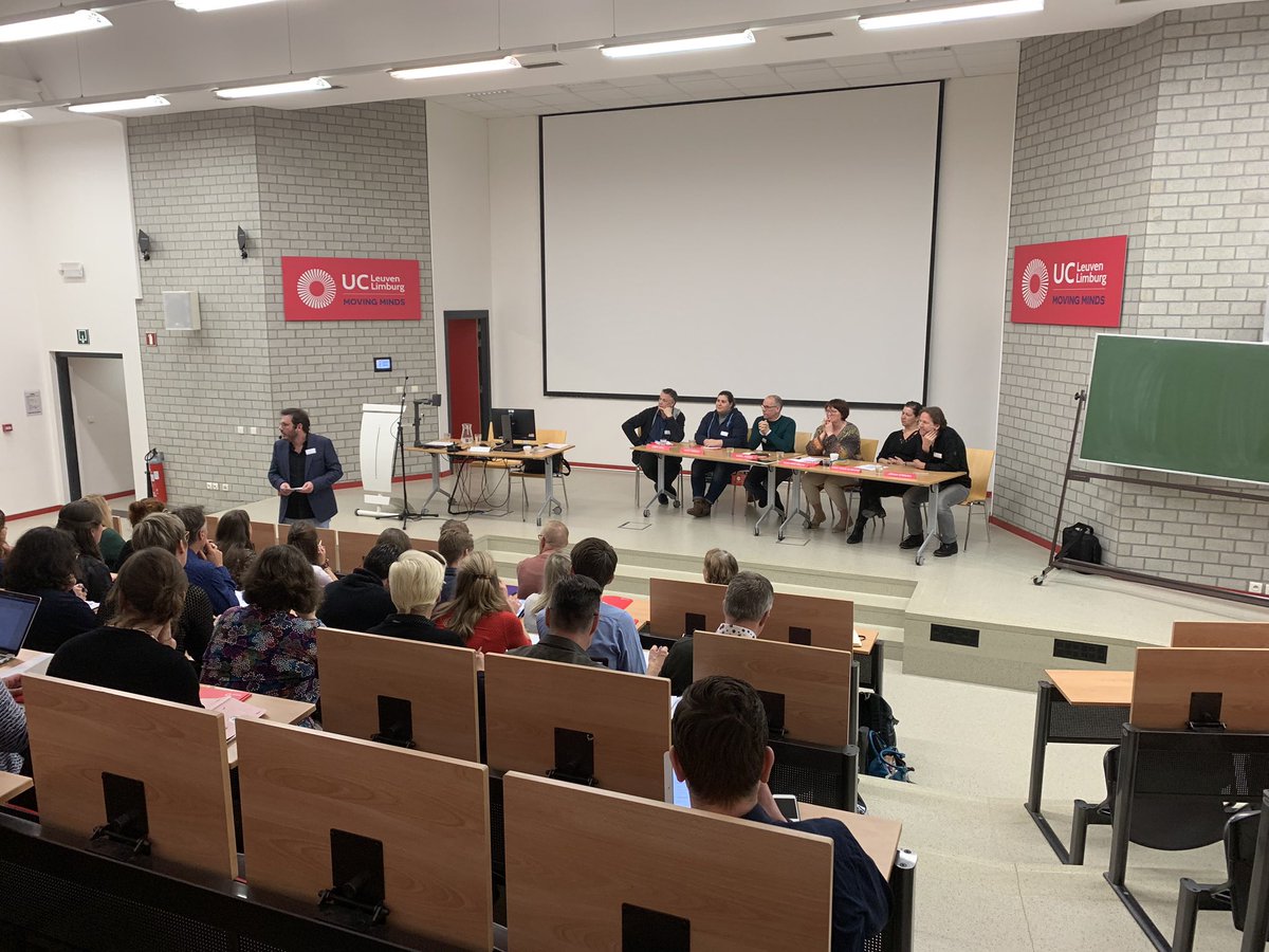 NetwerkMP's tweet photo. Na paneldiscussie olv Thomas de Baets over vakintegratie nu uitleg en praktische werkvormen rond muzische vorming #nmp2019 https://t.co/V1qlXj3Pfu
