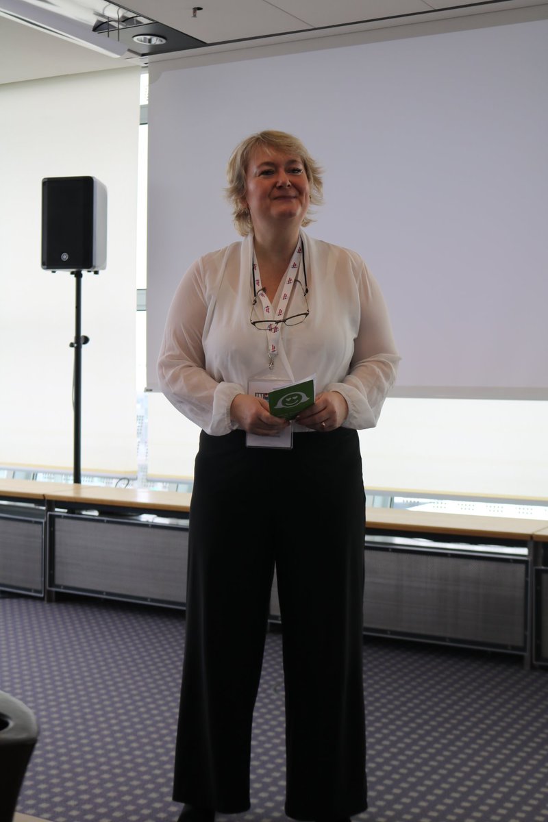 M_on_T's tweet photo. @GabrieleHorcher von @MoellerHorcher moderiert die @M_on_T IN Marketing Conference in München und sorgt wie immer für Schwung. Herzlichen Dank!
#mot19 #imc19 #incon19 https://t.co/N9KRhF85AD