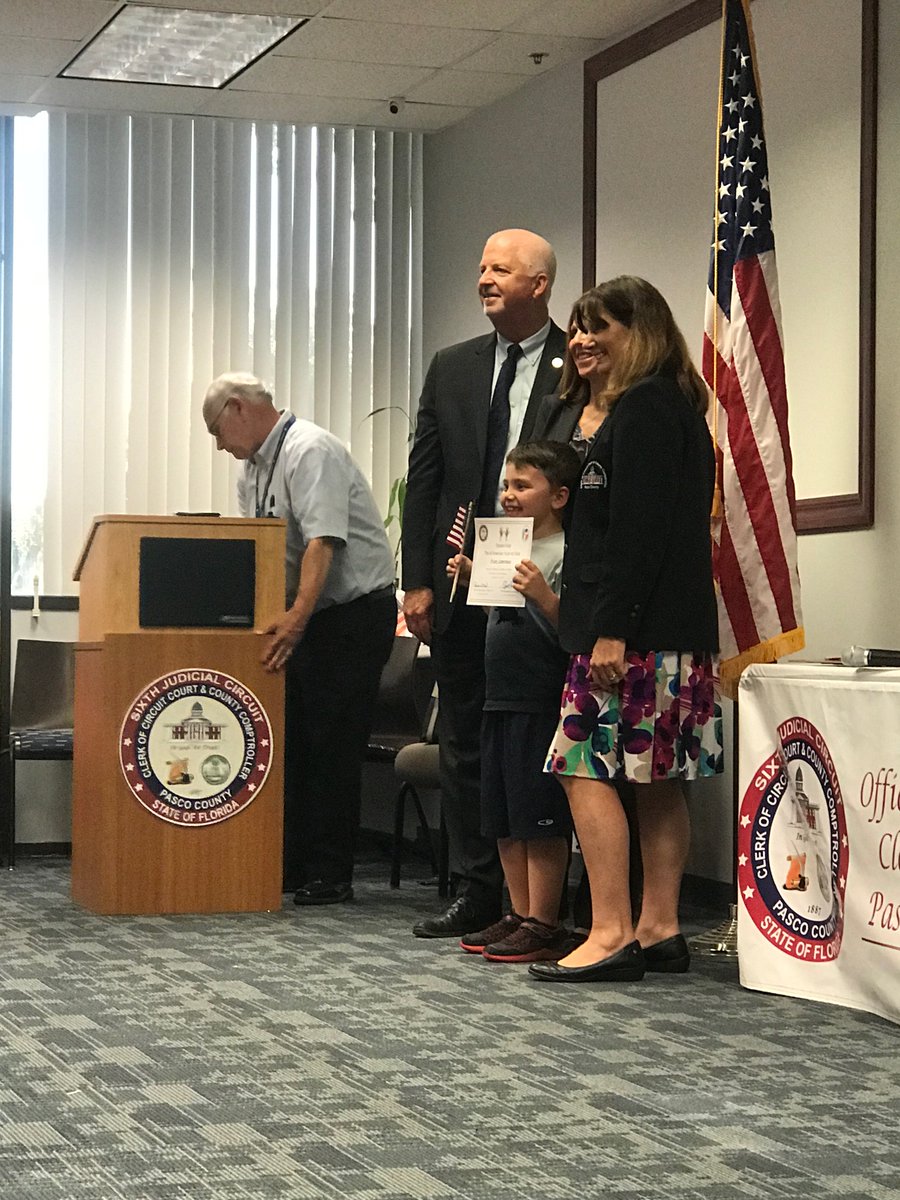ArtatSanders's tweet photo. Congratulations to the 24 artists chosen to take part in the Dade City Courthouse Art Walk celebration. @SandersSMES #sandersproud https://t.co/tj9WCWXikx