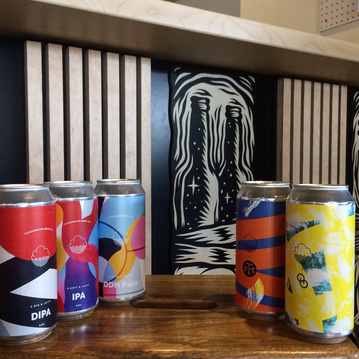 HopHideout's tweet photo. A new week, tasty new @cloudwaterbrew with bold, punchy, juicy all being the key words๐ #beercollabs in from Friends & Family beer festival attending breweries @OtherHalfNYC with a thick, hop-focused #DIPA & @ModernTimesBeer #newzealand hopped Pils style beer with #nelsonsauvin https://t.co/lKt2k6qDdt