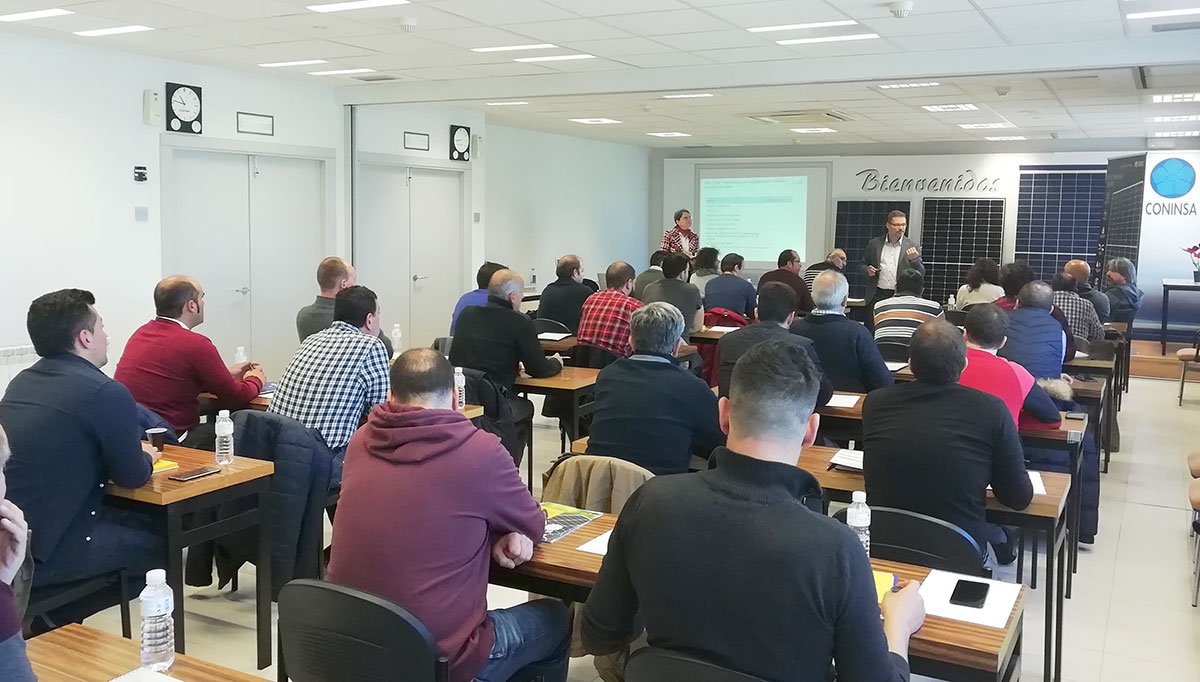 SE_GABYL's tweet photo. 🛠#Formación
☀️ El pasado día 27 de marzo se realizó en las instalaciones de Gabyl el curso de certificación profesional de nuestro proveedor de paneles solares REC.
👉 ¡Gracias a todos por vuestra asistencia!

https://t.co/Tvw5XENppQ https://t.co/cSxaL4oltC