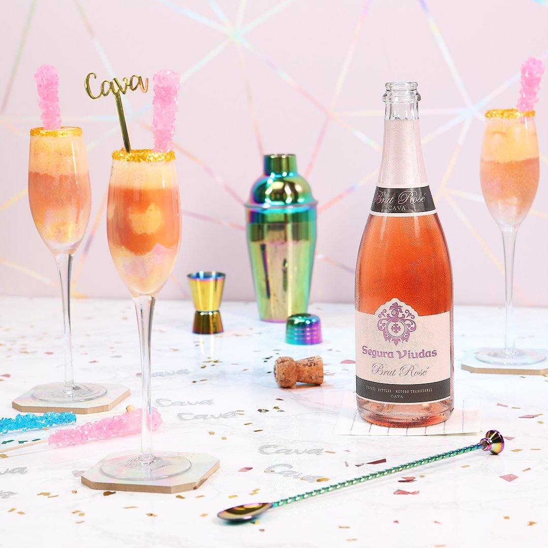 SeguraViudasUSA's tweet photo. Have you seen anything more magical? 🦄 #OpenUpCava https://t.co/BTGZhPBfMT