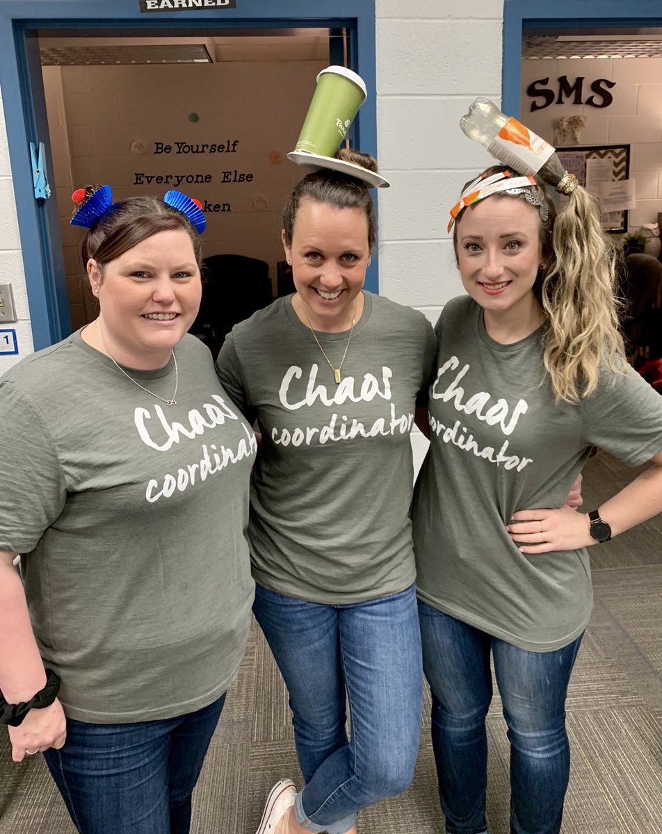 Gintje77's tweet photo. We take crazy hair seriously in the counseling center! #crazyhairdontcare @MsStaffordSMS @Jess_Lynn38 @WeAreSMSpartans https://t.co/i5gHGYvMn6