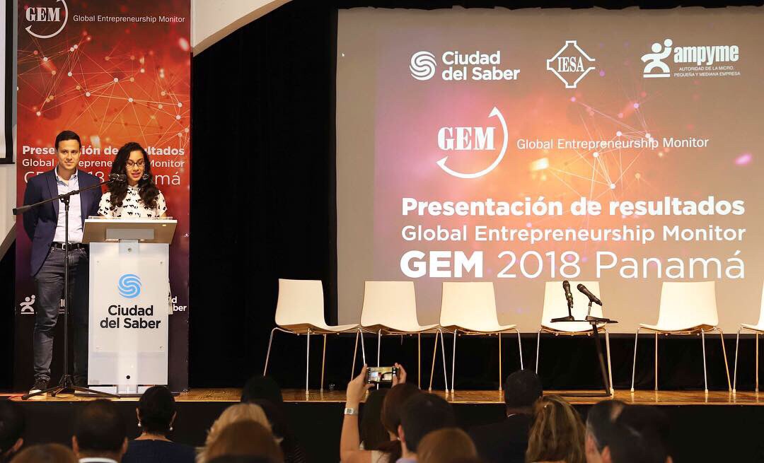 AmpymePanama's tweet photo. Presentación del Global Entrepreneurship Monitor – #GEM2018 en @CiudaddelSaber 👉🏻 https://t.co/ZIXvmAruqW https://t.co/WLBTzNFUJd