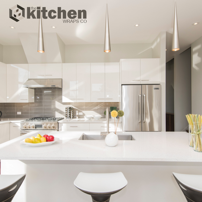 Modern High-Gloss Kitchen Makeovers from The Kitchen Wraps Co. Get a fresh, clean look for your kitchen this spring. For a fast-free quote call our team of experts on 07936 828304 or visit thekitchenwrapsco.com | #Kitchen #KitchenWraps #KitchenWrapping