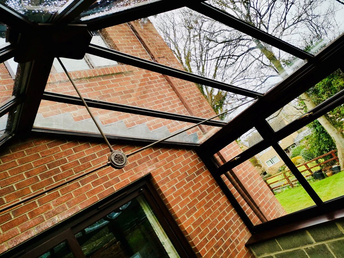 Premier Windows Direct Ltd tweet media