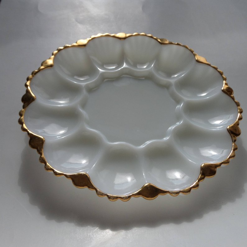 etsy.com/listing/580152… #gotvintage #eggplate #whiteglass #finedining