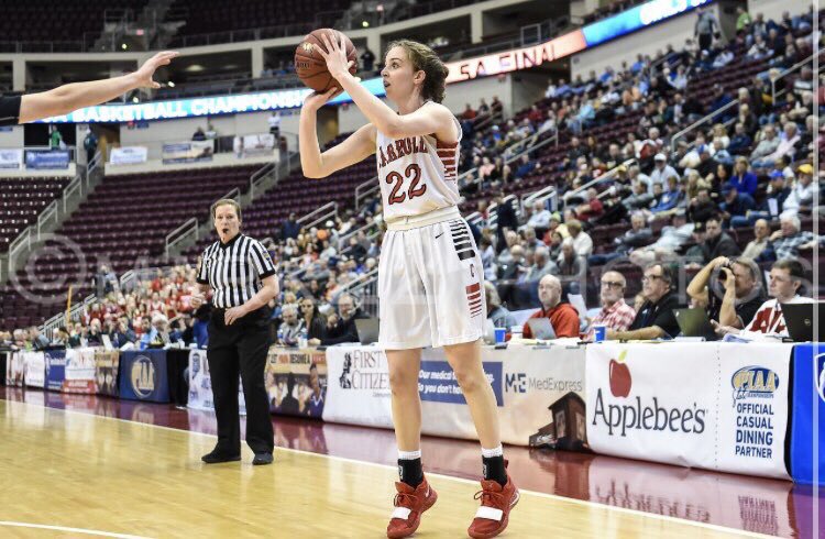 Carroll_GBball's tweet photo. A HUGE Congratulations to @erinsween13 for her verbal commitment to play at Drexel University!🏀 We are so proud of you‼️ https://t.co/crfA6GC2GN