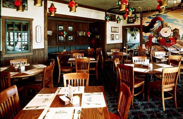 quietcitymaps's tweet image. Dr. Daniel Fink writes about universal design, which holds that spaces and things should be designed so they can be used by everyone, and asks why all public spaces aren't designed to allow everyone to hear and be heard. silencity.com/2019/04/09/sou…