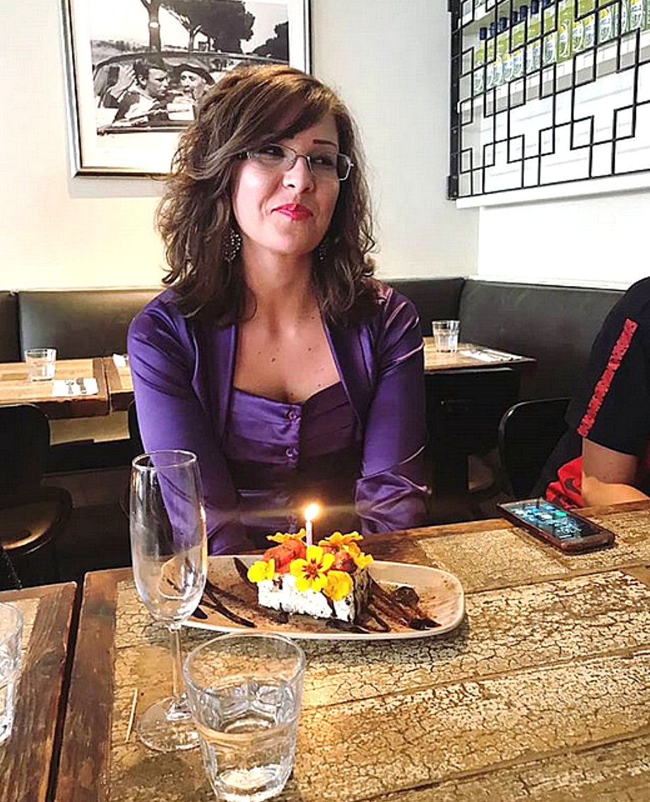 BellaVitaLondon's tweet image. We're chuffed to post this Amazing picture of one of our diners celebrating her birthday, and said the "day was amazing and the Pizza is to die for" Hit the line to find out morehttp://bit.ly/BestItalianfood
.
#broadway #cocktails #birthdaycake  #happybirthday  #hackney