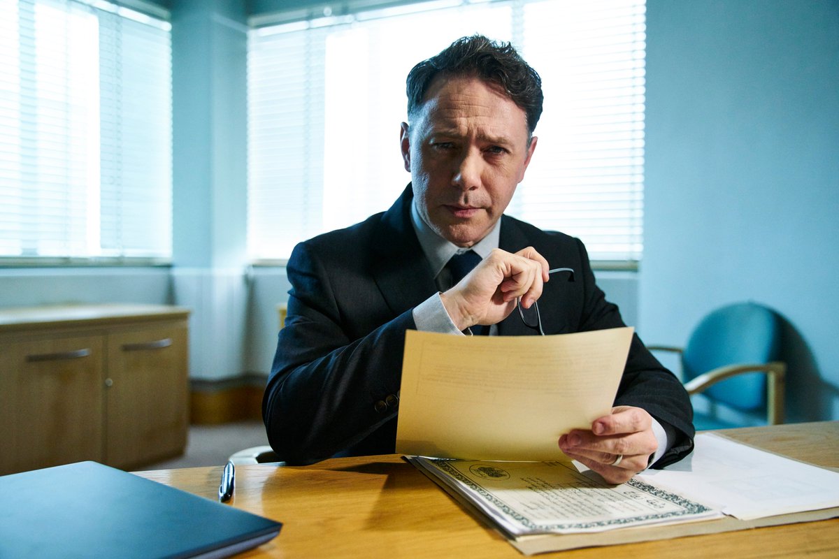 Last in the series of 'Home' TONIGHT 9.30pm <a href="/Channel4/">Channel 4</a> - comes with added @ReeceShearsmith ! #HomeC4