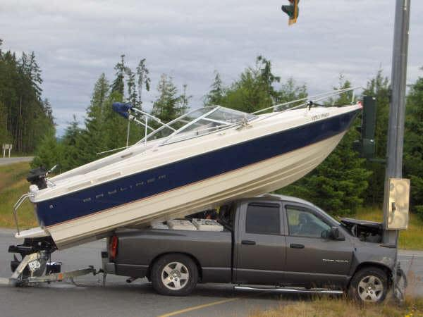 charterlakes's tweet photo. Caption this...
#BoatSafety #Boating #BoatClaim Who thinks the coolers in the back of the truck are empty?
PSA-When trailering, always make your turns a little wider. https://t.co/tB1kYzYQDp