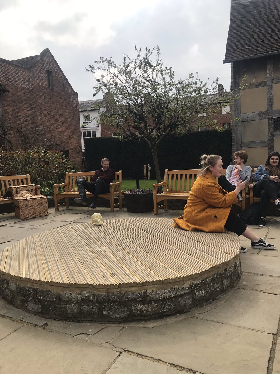 ShakespeareYSJ's tweet photo. Mollie in @ShakespeareYSJ tradition does 'to be or not to be'  @ShakespeareBT #WeAreYSJ @YSJLit https://t.co/QN5TQdC8Kk