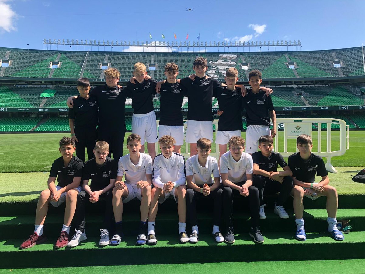Next years <a href="/JnrPremLeague/">Junior Premier League</a> U15’s enjoying the <a href="/RealBetis/">Real Betis Balompié 🌴💚</a> Camp organised by <a href="/evosoccer/">Haziq</a> Winning 3-1 in last nights game 🙌🏻 #JPL #TOGETHERBTFC #ONECLUB