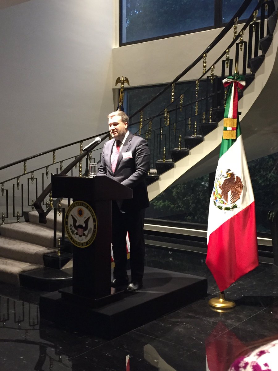 WTCSTL's tweet photo. ⁦Acting Deputy Chief of Mission ⁦@USEmbassyMEX⁩ Tobin Bradley emphasizes importance of US-Mexico relationship at reception in honor of #STL2Mexico delegation ⁦@WTCSTL⁩ ⁦@HCCMetroSTL⁩ ⁦@STLPartnership⁩ ⁦@Centene⁩ https://t.co/607EFFJWe7