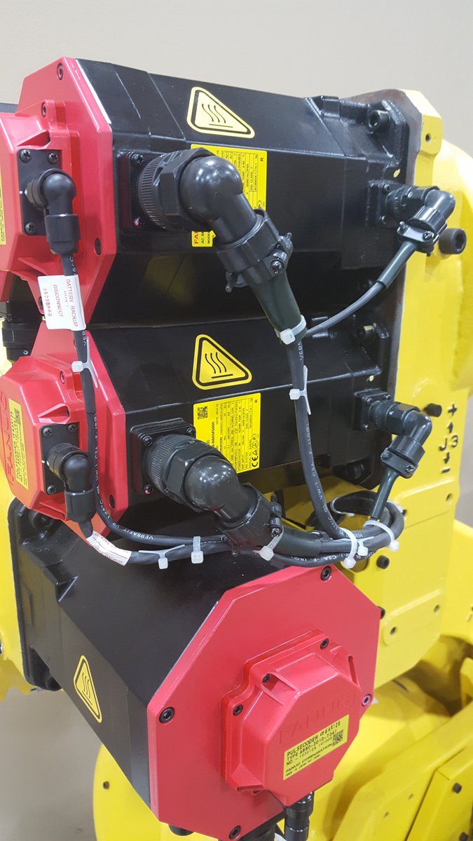 ACTRepair's tweet photo. Replaced or Repaired? We will have your robotic controls and power supplies looking as new as ever! #actrepairs #servo #industrialrepair #robotics https://t.co/t8KkjkGAEW
