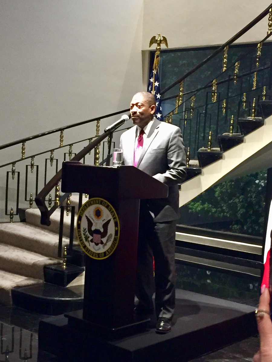WTCSTL's tweet photo. ⁦In #STL we have embraced the notion that we have tb global to compete - RodneyCrim1⁩ ⁦@STLPartnership⁩ at reception Amb’s residence ⁦@USEmbassyMEX⁩ ⁦@WTCSTL⁩ ⁦@HCCMetroSTL⁩ ⁦@Centene⁩ #STL2Mexico ⁦@uscsMexico⁩ https://t.co/63EmHb9rI5