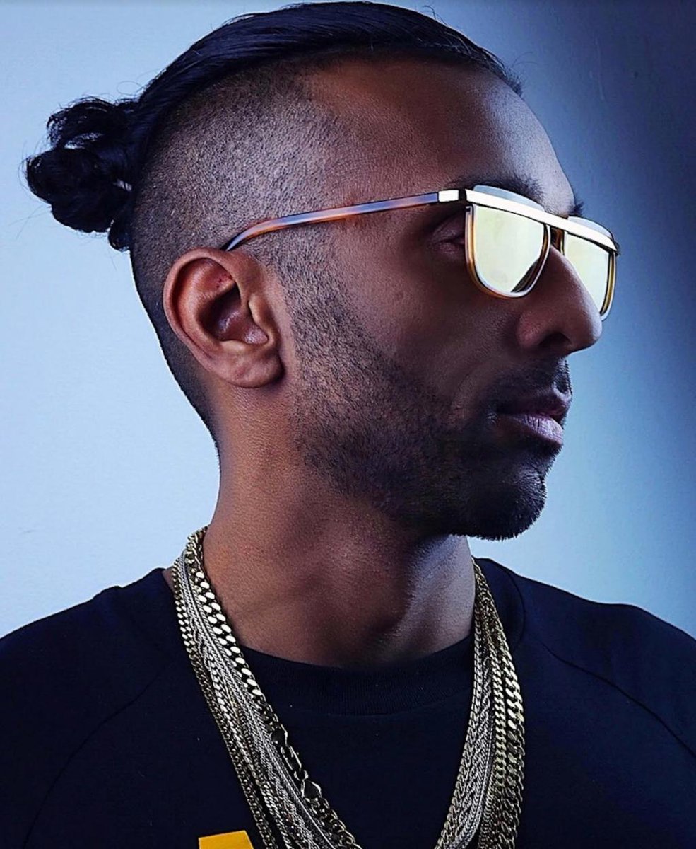 boldfavor's tweet photo. Check out our BOLD cover story on rapper, Shah. Find out how he is revolutionizing the rap game in the Spring issue of Bold Favor Magazine, starting on page 19. #BeBold #TheFutureFavorsTheBold #BOLDFavor

Purchase your copy TODAY: 
https://t.co/06TRlxQbUL https://t.co/1C05pvSTBY