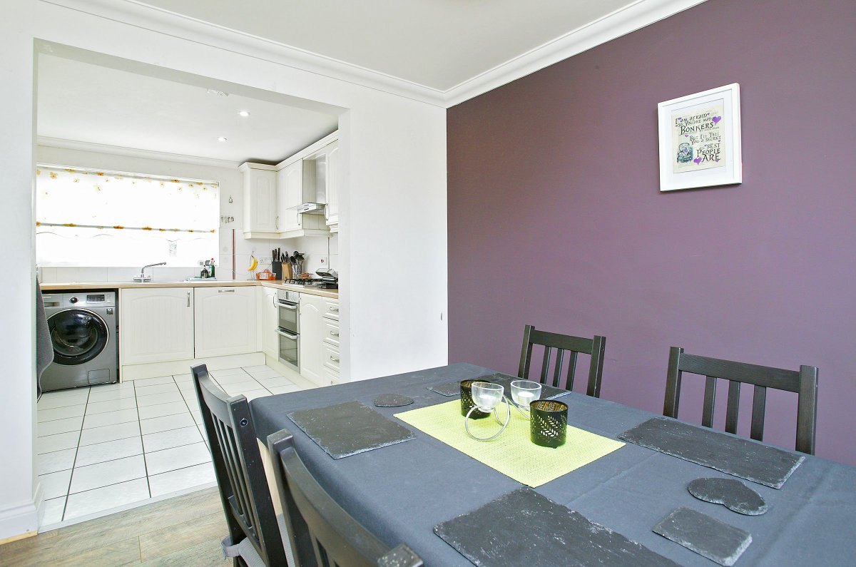 _dragonflylets's tweet photo. AVAILABLE NOW! Viewing is advised on this 3 bed detached home on a private cul-de-sac on the edge of Attleborough available for £925 PCM. Call us on 01603 760770 for more information.
#Attleborough #Norfolk #HomesForLet #Property #Rightmove #OnTheMarket https://t.co/zMEclQLDZw
