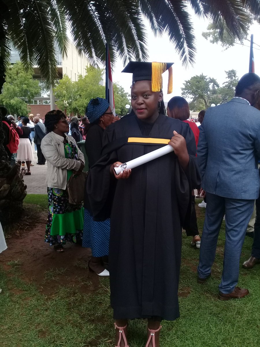 MissNozeyZA's tweet photo. My baby sister looked stunning in her gown with her love on top 😍😍😍😍
#cutgraduation https://t.co/lfIGLyuTQ8