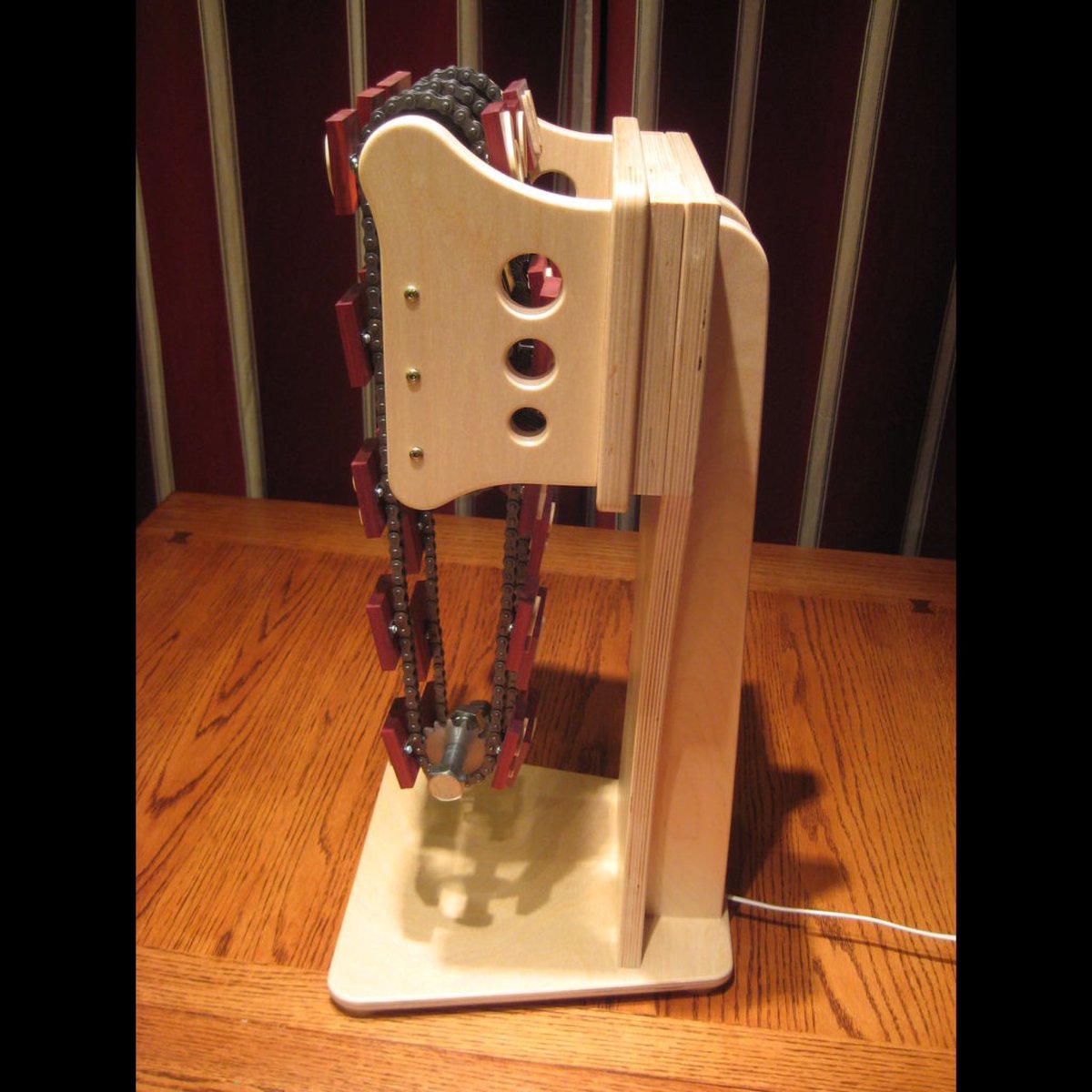 makingathome's tweet image. The shipping box is done so now I can package up the chain clock and send it to an awesome gentleman who will take great care of it. And yes, the shipping crate is getting a couple coats of finish. How could I not?
#chainclock #kineticart #woodworking #woodworking #clock #clocks