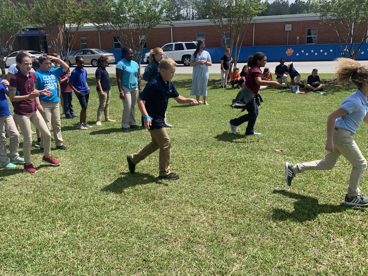 CESTigerTeam's tweet photo. #CESSurvivor2019 is under way! #JoyfulLearners = #MotivatedLearners https://t.co/YkSe49CTJv