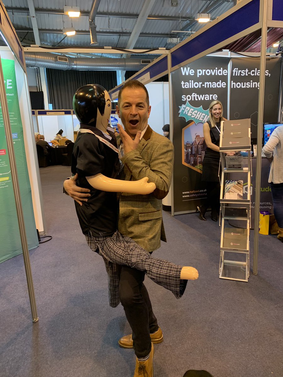 t1mwc's tweet image. The IT and comms Officer asked you to do what ?????  #ASRA2019 #AsraForLife #perverspoppy @ASRACONF