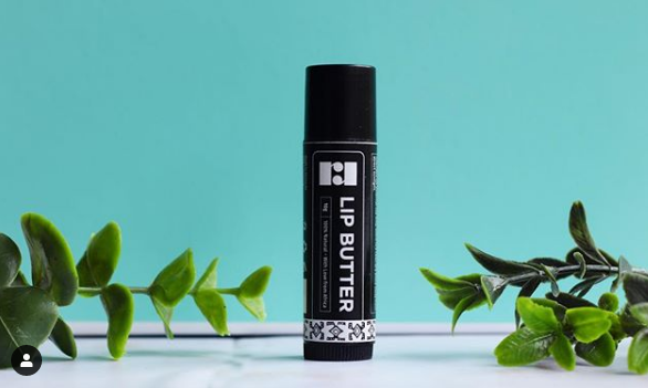 Beautella_ca's tweet photo. @randrluxury’s Lip Butter is made from all natural ingredients! 

#chapstick #skin #skincare #skincareroutine #skincareproducts #koreanskincareroutine #koreanskincare #lipgloss  #naturalbeautyblogger #naturalbeautybrands #torontobeauty #torontostyle https://t.co/N39Aoa89wo