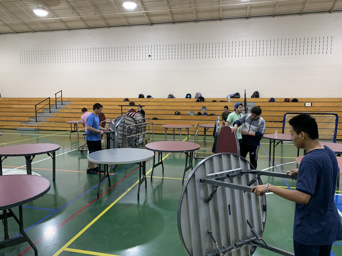 MrEricBrandt's tweet photo. Gaithersburg HS ESOL 1 & 2 students working hard 😓 for their SSL hours volunteering at Bohrer Park! @GHSESOLSGA @GHS_ESOL #ESOL #esolstudents #ELLs #thankyou https://t.co/t7o6YA2BKq