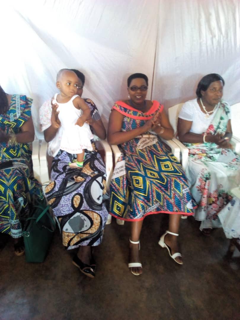 Gitega's tweet photo. L’ #administration_communale, en collaboration avec le #forum_des_femmes de la commune #Itaba, appellent les femmes à élire et à être élues. https://t.co/tmyitPo4b1
