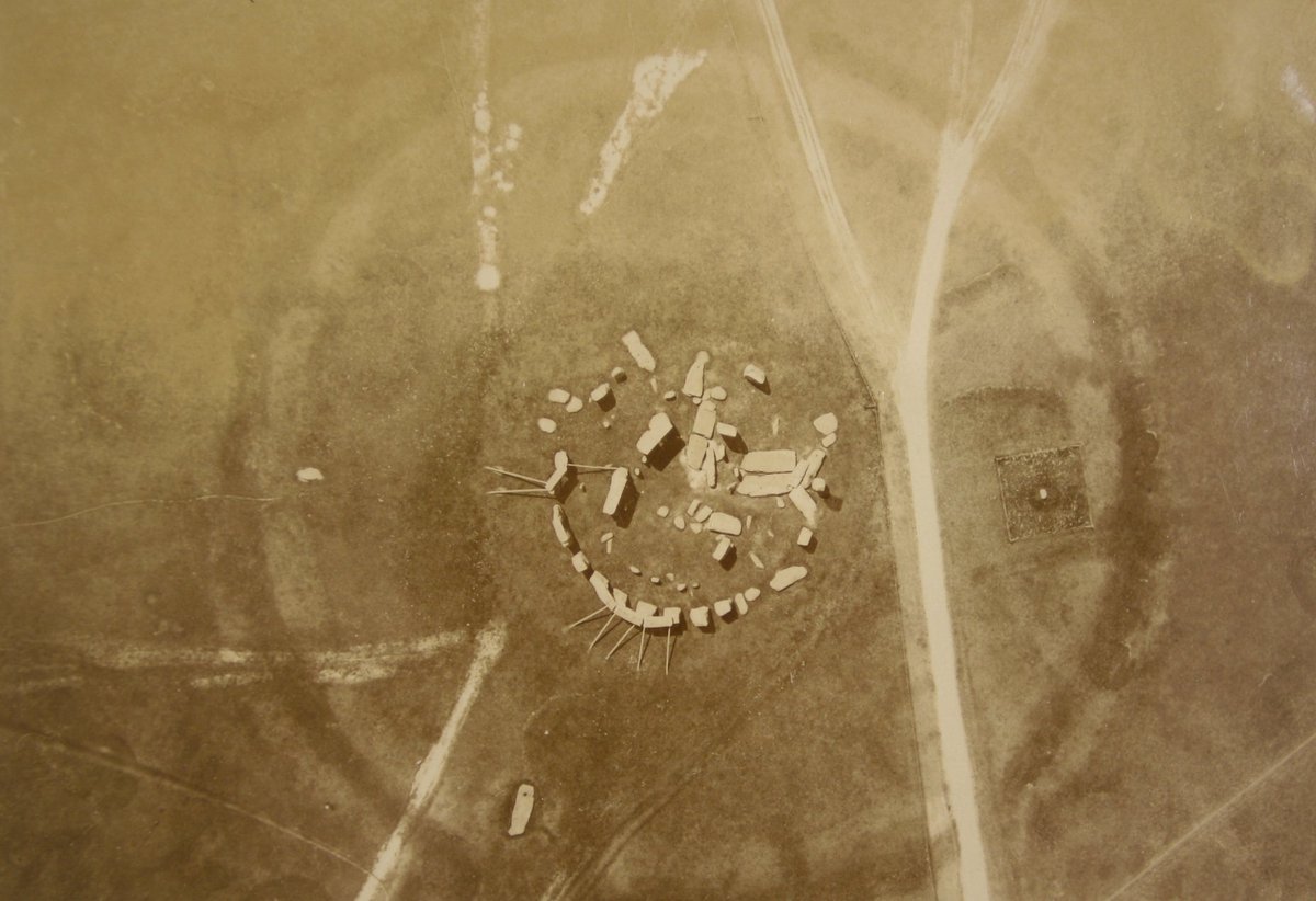 archidiggr's tweet photo. First ever aerial photographs of Stonehenge. Taken from a hot air balloon - 1906!  #picoftheday #druids #archiuk #stonehenge #england #archaeology #stonecircle #ancient #druids #instatravel #salisbury #history #celts #celticpeople #tribes #hotairballon #drone #landscape https://t.co/fyW4KLVM22