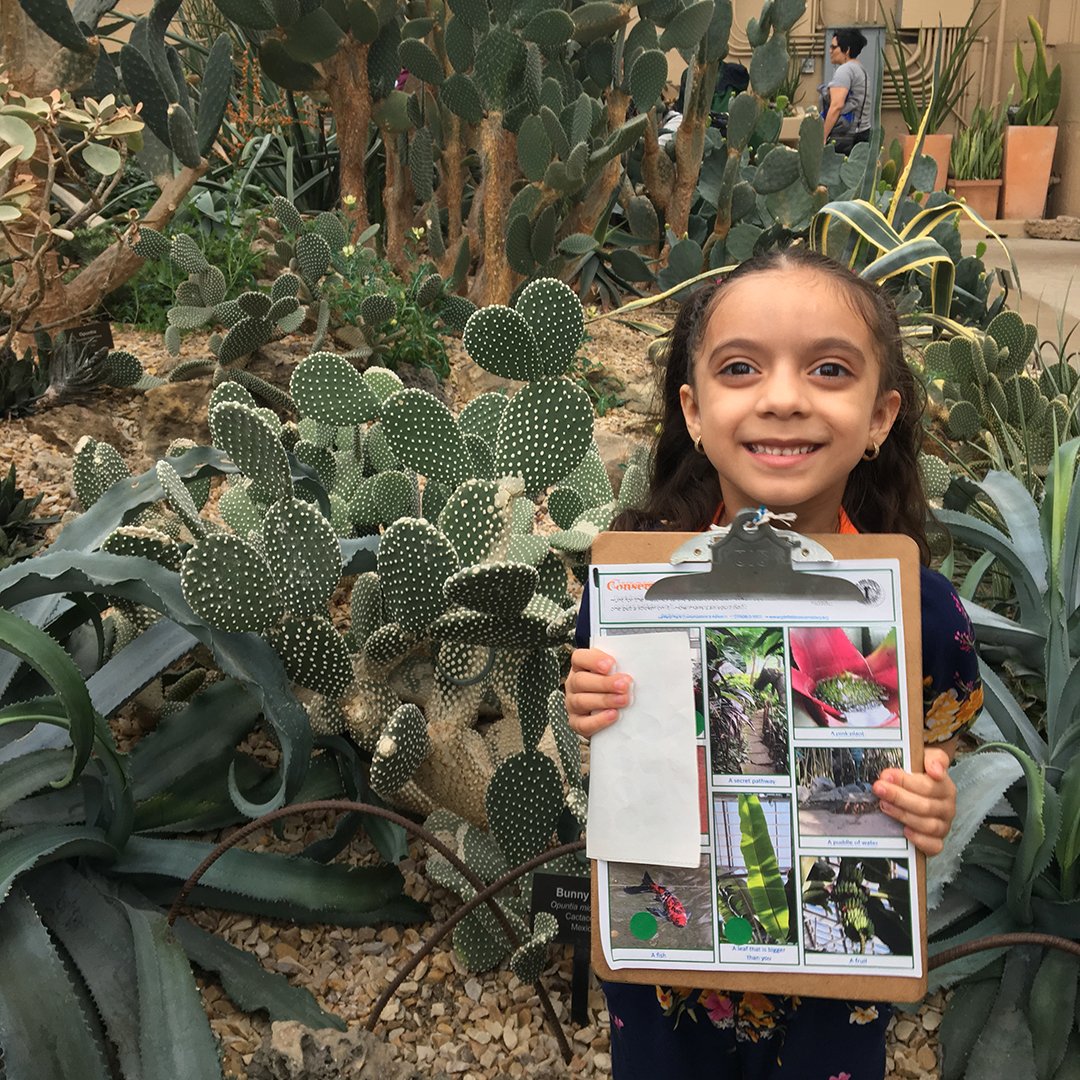 WITSchicago's tweet photo. #TBT to our WoW program trip to @gpconservatory to learn about plant life and ecosystems. This field trip was a wonderful way to bridge student learning about biomes from the previous session by making connections in the community. https://t.co/b6hKi9nRUL
