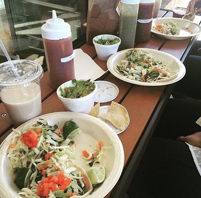 Tort_Garcia's tweet photo. It’s that time again...when tacos are $1...let’s call it Taco Tuesday!🥳 #eatlocal #freshcorntortillas #cincytacos #springdaleOH #comingsoonincollegehilllOH #dollartacos thanks @sidewalks for stopping in and posting📷 https://t.co/fpPgKZz1yN