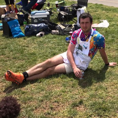 nards_deli11's tweet photo. In honor of fools fest this past weekend it’s time to change the twitter pic. One of the most fun weekends I’ve had in a long time #lovethedinerclubsquad #neverforgetthesplatterromper #chillininstyle #shoutouttoeveryonethatmadeitafunweekend https://t.co/H9cOf63eRD