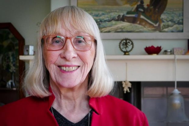 Wat hebt u als inwoner van @GemDeWolden nodig om zolang mogelijk in uw eigen leefomgeving te kunnen blijven wonen? Dat wil de #raad graag van u horen tijdens de Dialoogbijeenkomst op donderdag 11 april. Anneke Genis geeft vast haar antwoord in de <a href="/WolderC/">Wolder Courant</a> bit.ly/2P702pb