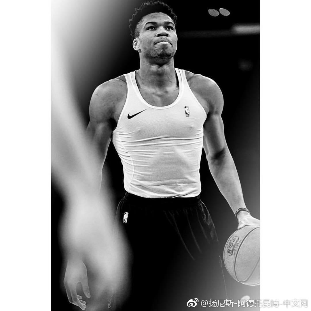 cuteLimin's tweet photo. fight for champions！Go Giannis Go bucks @Giannis_An34 https://t.co/GMoyDMpHsP